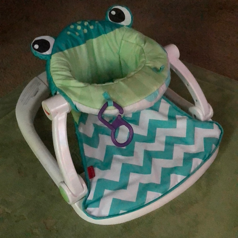 Kids sitting chair